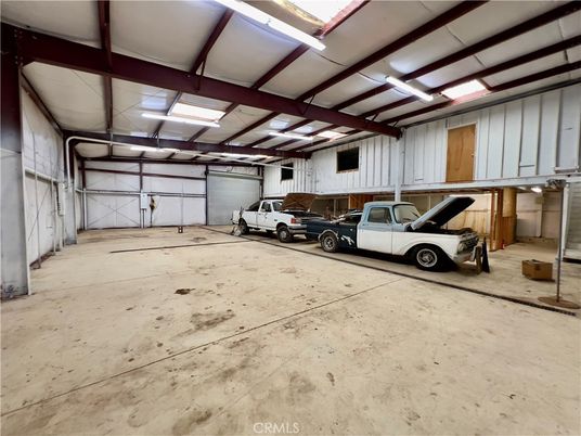 Garage, Interior