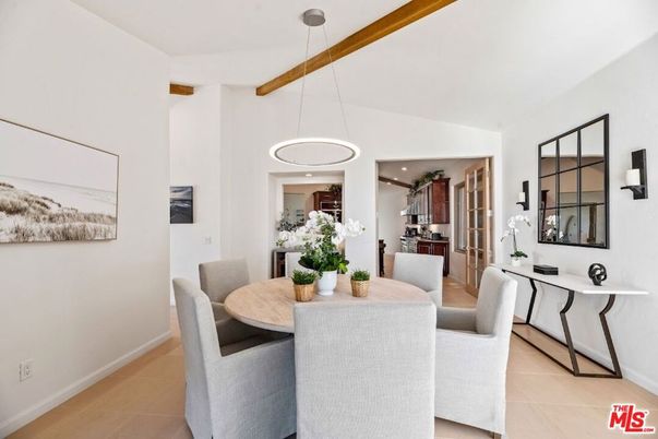 Dining room, Interior, Kitchen, Pendant Lights, Recessed Lighting, Wooden Beams