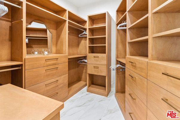 Interior, Marble, Walk-in Closets