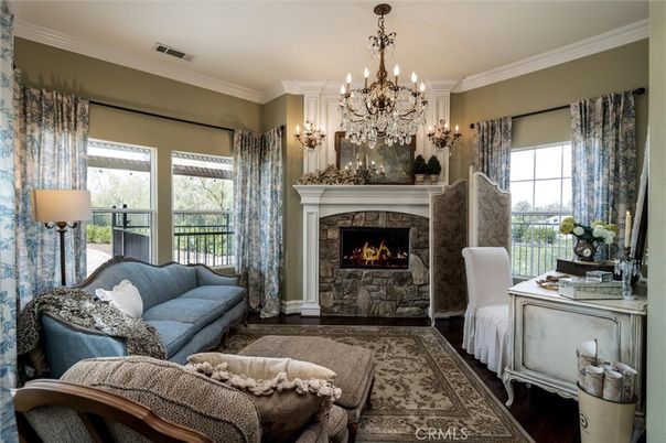 Chandelier, Fireplace, Interior, Living room