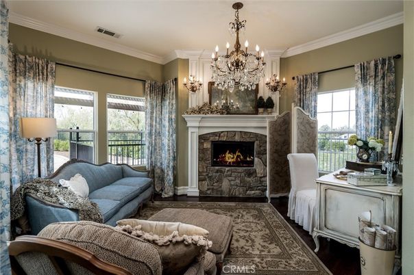 Chandelier, Fireplace, Interior, Living room