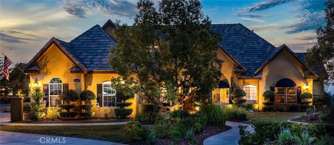 Backyard, Exterior, Facade, Tudor Revival