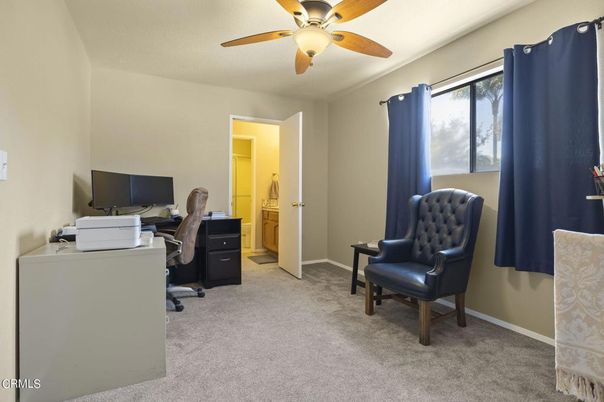 Home Office, Interior