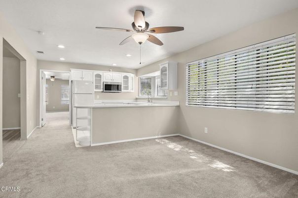 Empty room, Interior, Kitchen, Recessed Lighting