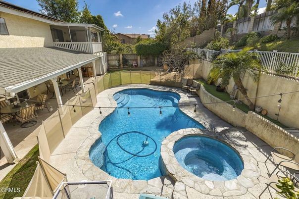 Exterior, Pool