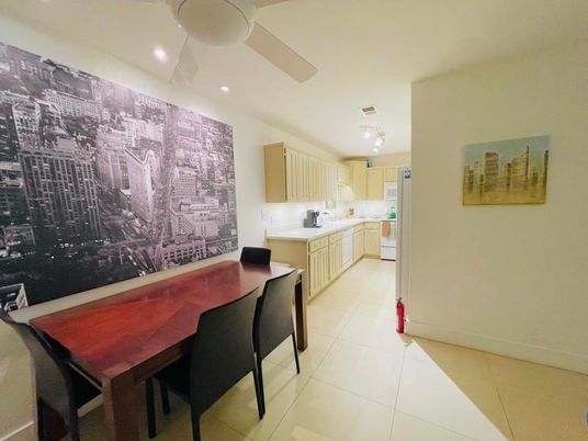 Dining room, Interior, Kitchen, Recessed Lighting