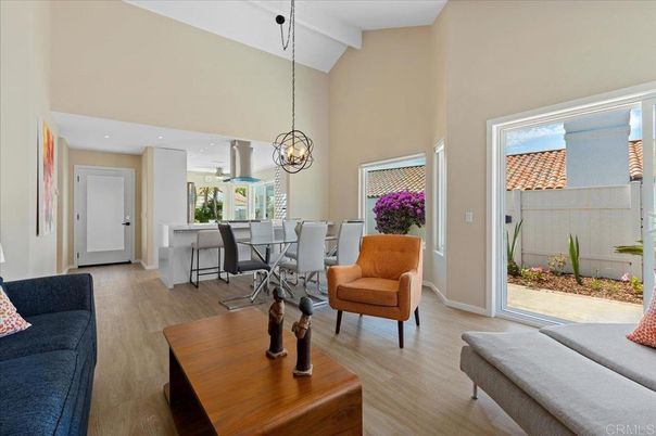 Chandelier, Dining room, Interior, Pendant Lights, Recessed Lighting, Wood Texture Flooring