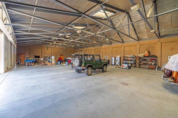 Garage, Interior