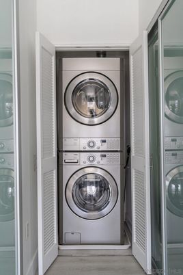 Interior, Utility Closets, Washer, Wood Texture Flooring