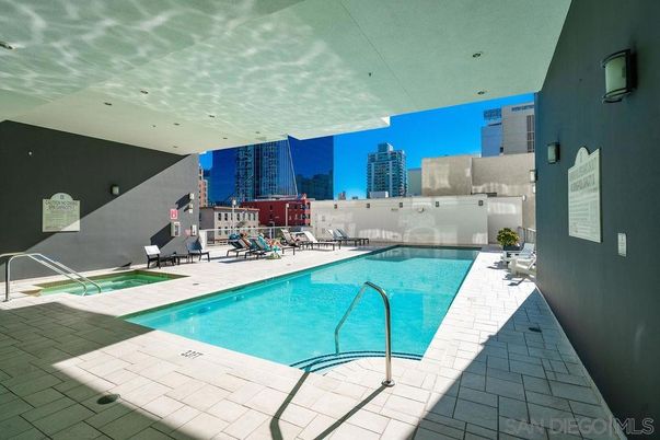Exterior, Pool