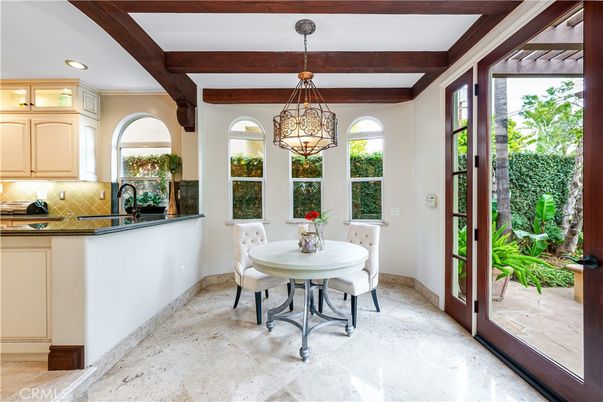 Dining room, Interior, Kitchen, Pendant Lights, Recessed Lighting, Wooden Beams