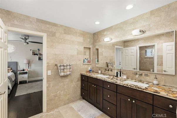 Bathroom, Bedroom, Dual Sink Vanities, Interior, Recessed Lighting