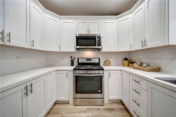 Interior, Kitchen, Stainless Steel Appliances, Wood Texture Flooring