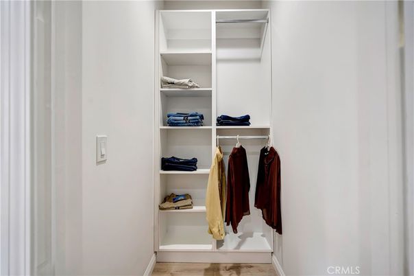 Interior, Walk-in Closets