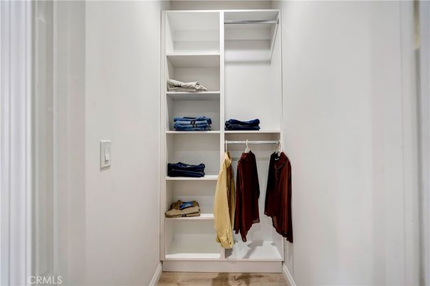 Interior, Walk-in Closets
