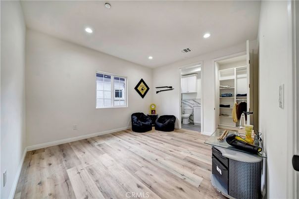 Fitness Equipment, Interior, Recessed Lighting, Wood Texture Flooring