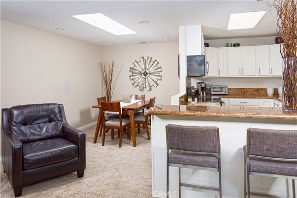 Dining room, Interior, Kitchen, Recessed Lighting