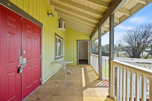 Exterior, Wood Texture Flooring