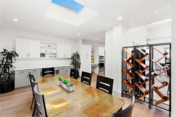 Dining room, Interior, Kitchen, Recessed Lighting, Wood Texture Flooring