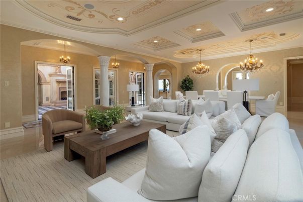 Chandelier, Dining room, Interior, Living room, Recessed Lighting