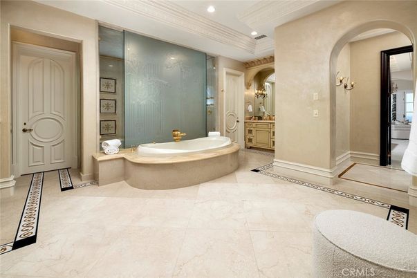 Bathroom, Interior, Recessed Lighting