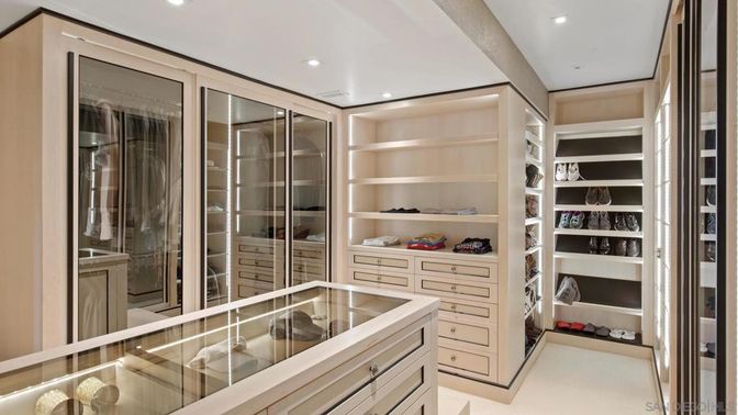 Interior, Recessed Lighting, Walk-in Closets