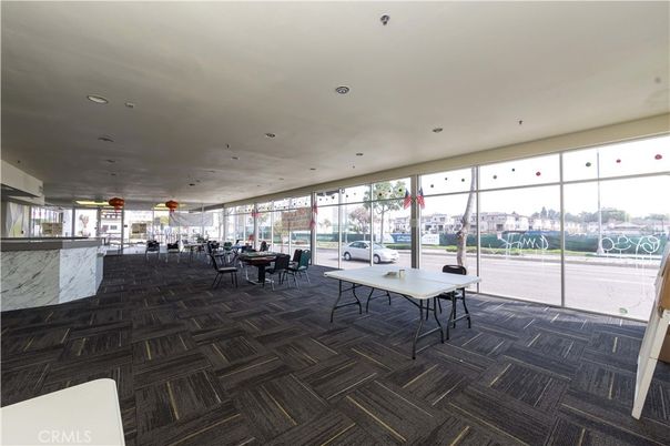 Dining room, Interior, Recessed Lighting