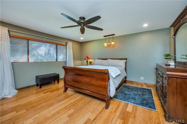 Bedroom, Interior, Pendant Lights, Recessed Lighting, Wood Texture Flooring