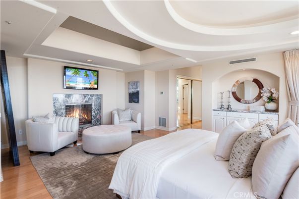 Bedroom, Fireplace, Interior, Recessed Lighting, Wood Texture Flooring