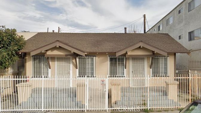 Exterior, Facade, None