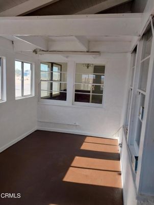 Empty room, Interior, Wooden Beams, Wooden Ceilings