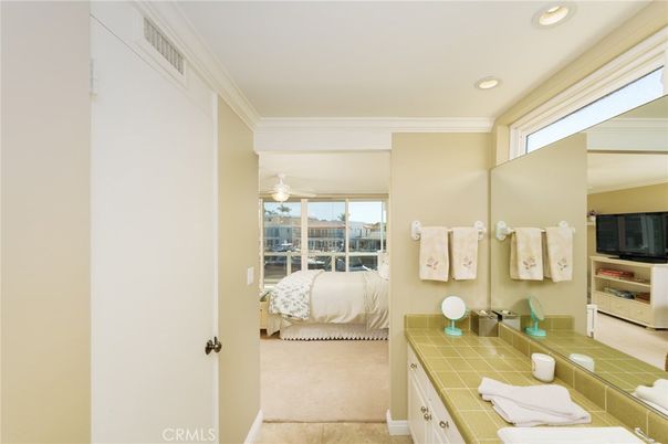 Bathroom, Bedroom, Interior, Recessed Lighting, Tile Countertops