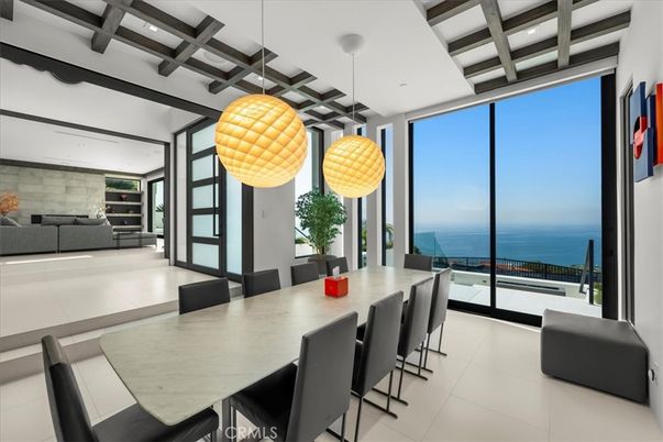 Dining room, Interior, Pendant Lights, Recessed Lighting, Water