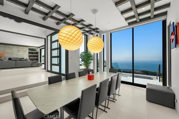 Dining room, Interior, Pendant Lights, Recessed Lighting, Water