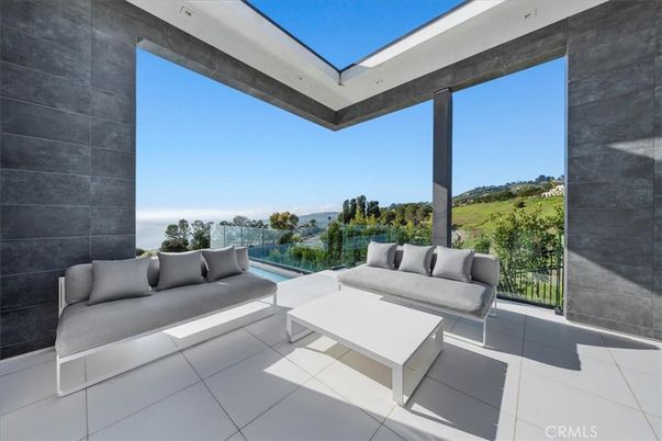 Exterior, Interior, Living room