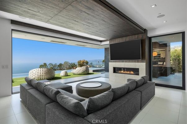 Fireplace, Interior, Living room, Recessed Lighting, Water