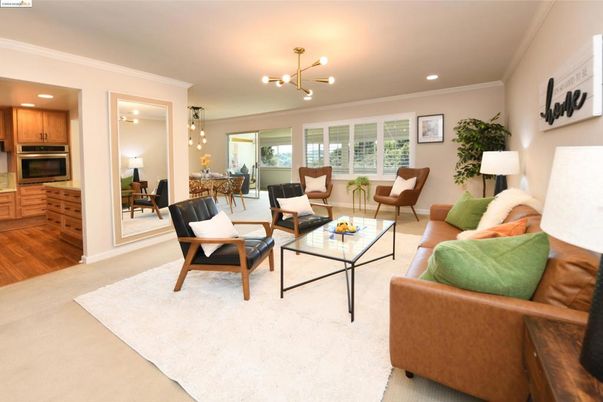 Dining room, Interior, Kitchen, Living room, Pendant Lights, Recessed Lighting, Stainless Steel Appliances, Wood Texture Flooring