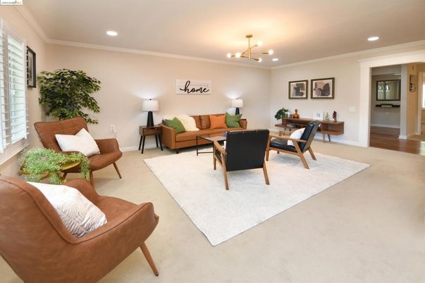 Dining room, Interior, Living room, Pendant Lights, Recessed Lighting, Wood Texture Flooring