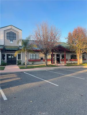 Exterior, Facade, Mediterranean
