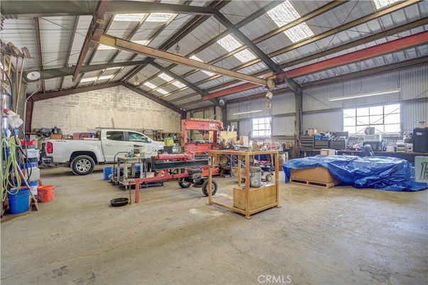 Garage, Interior