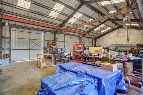 Garage, Interior