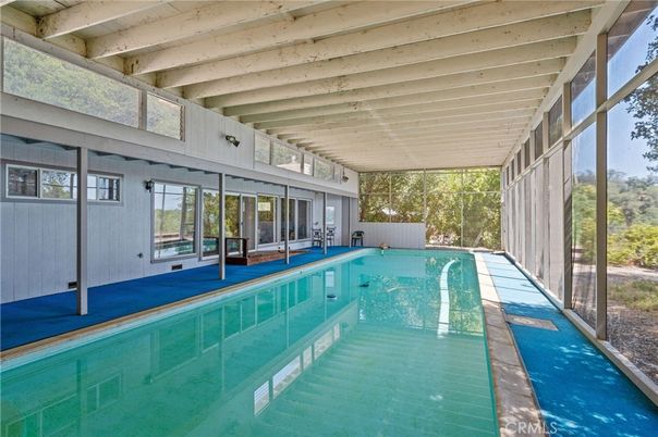 Interior, Pool, Sun Room