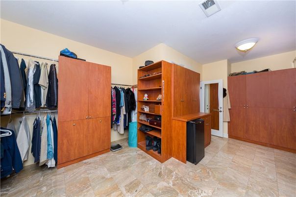 Interior, Walk-in Closets