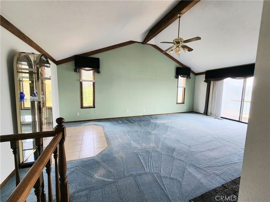 Empty room, Interior, Wooden Beams