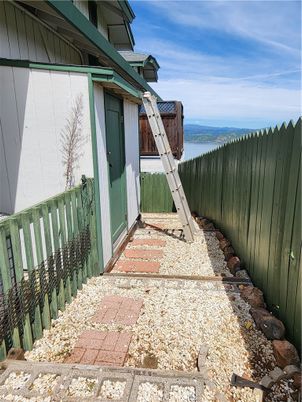 Exterior, Water