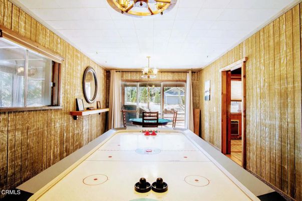 Chandelier, Game Room, Interior