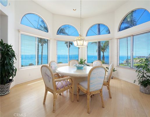 Dining room, Interior, Pendant Lights, Recessed Lighting, Water, Wood Texture Flooring