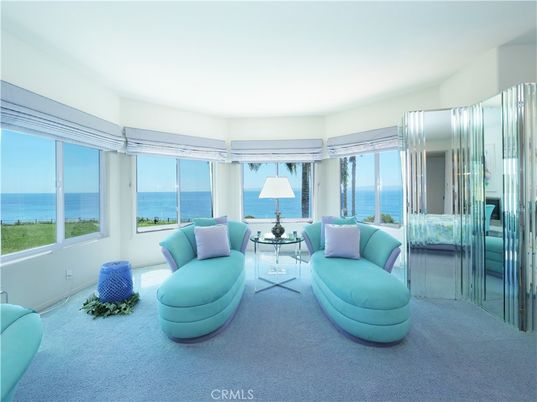 Interior, Living room, Water