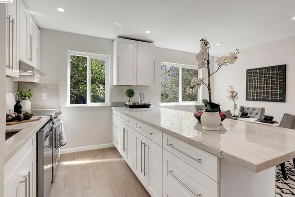 Interior, Kitchen, Recessed Lighting, Wood Texture Flooring