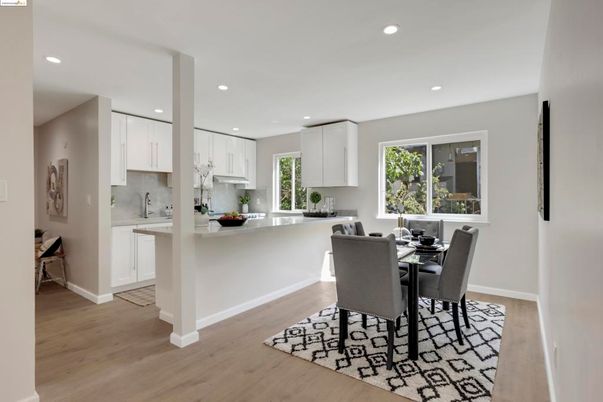 Dining room, Interior, Kitchen, Recessed Lighting, Wood Texture Flooring